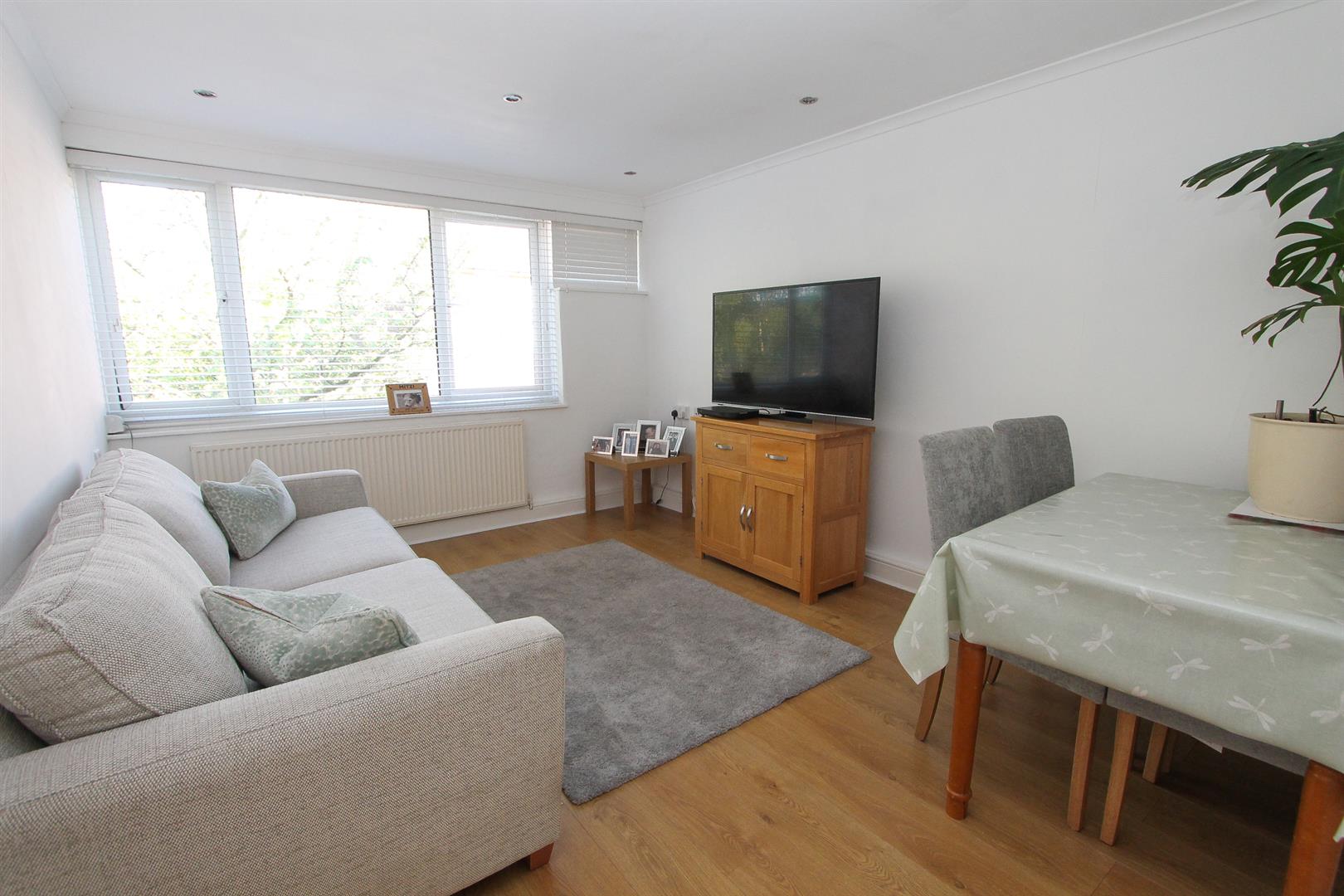 1 bed property in Defiant Way, Wallington